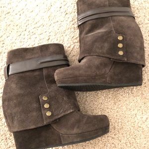 Saks Fifth Ave brown ankle boots